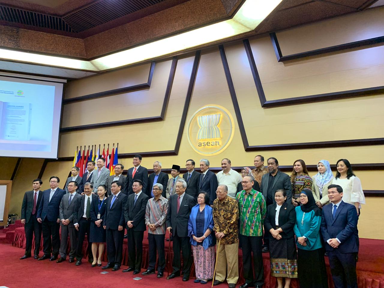 ASEAN-IPR Shares Lessons Learned from Facilitation of Peace Process in Mindanao 1993-1996 in the Seminar on the Outcome of its First Research Project