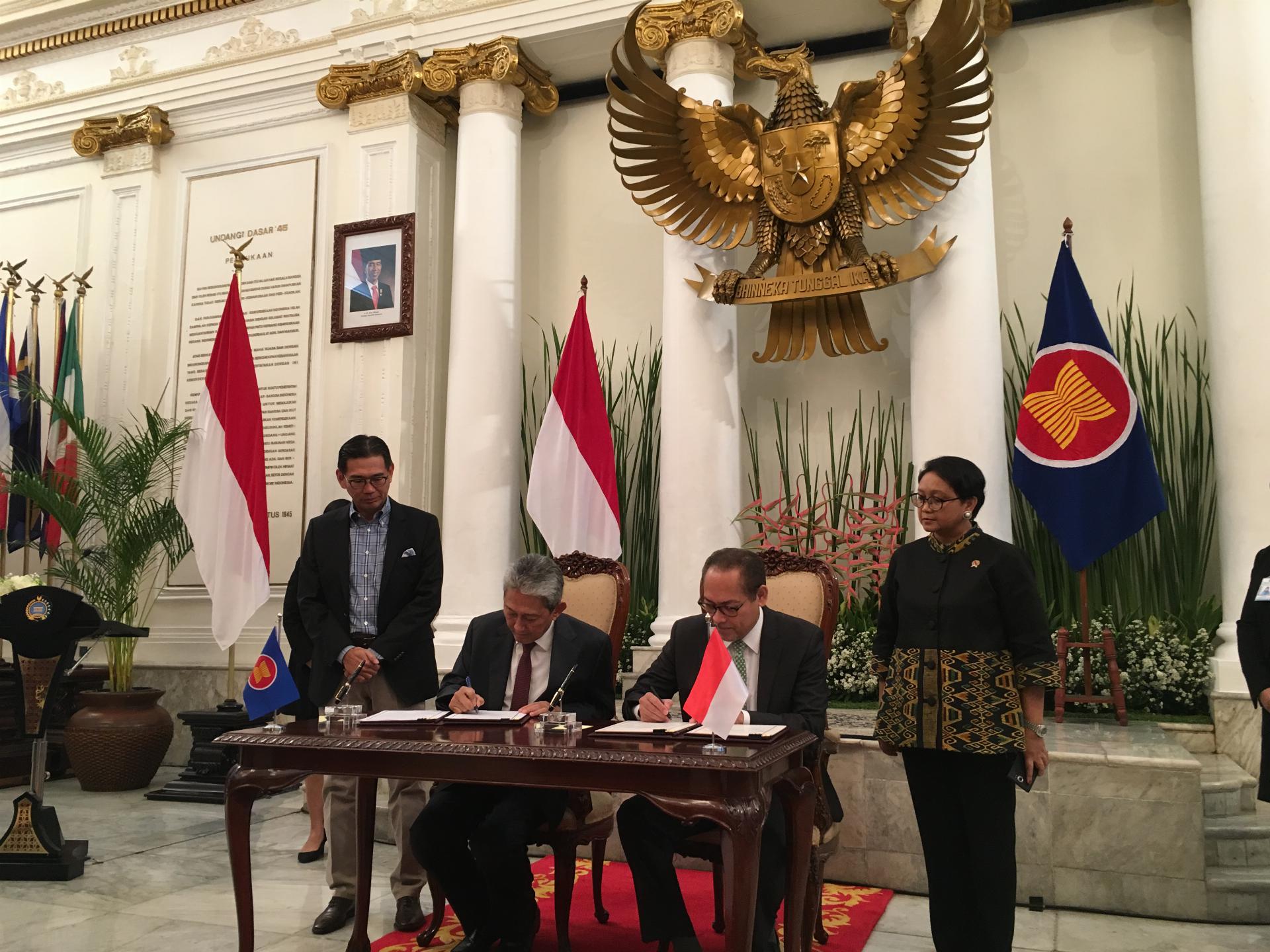 ASEAN-IPR Host Country Agreement Signing Ceremony (Jakarta, 1 February 2018)