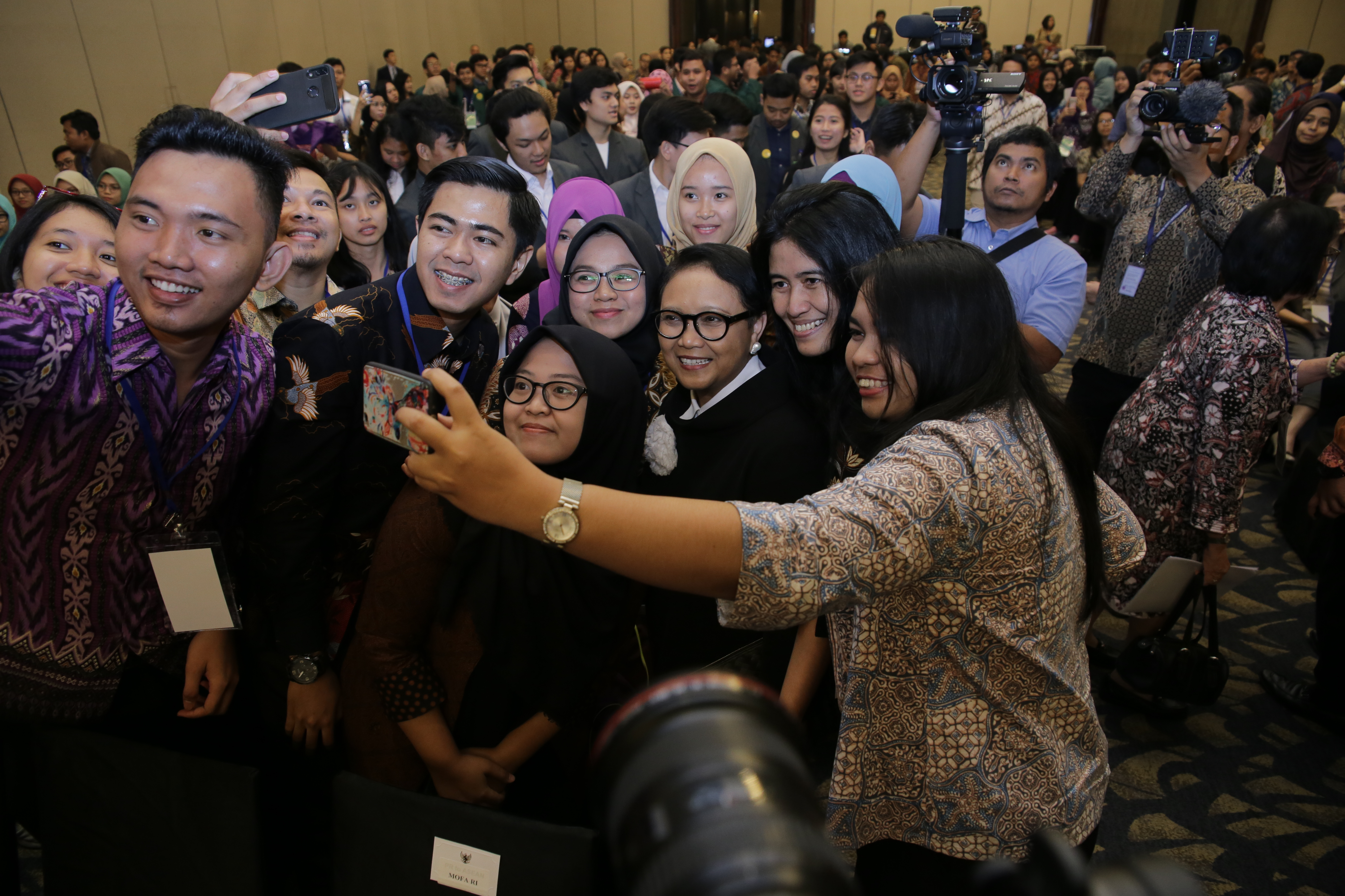 FM Retno to ASEAN Youth: Be the Agent for Tolerance and Ambassadors for Peace